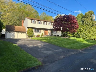/international/us/117-whispering-hill-road-watertown-ct-110108125905/
