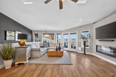 /international/us/526-valley-vista-blvd-lewiston-id-110106673471/