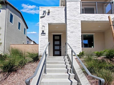 /international/us/230-sora-irvine-ca-110104635238/