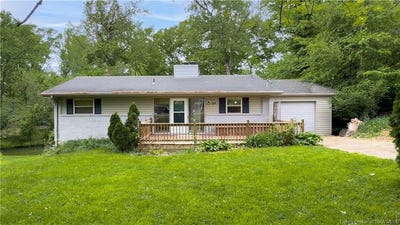 /international/us/211-n-oak-street-clarksville-in-110099200175/