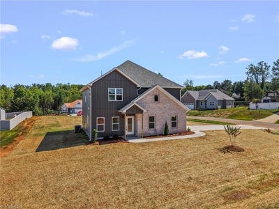 /international/us/206-timber-hill-court-rural-hall-nc-110109992337/