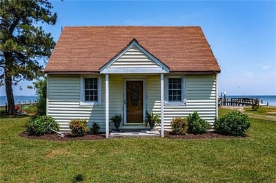 /international/us/124-montgomery-cove-road-deltaville-va-110099163625/