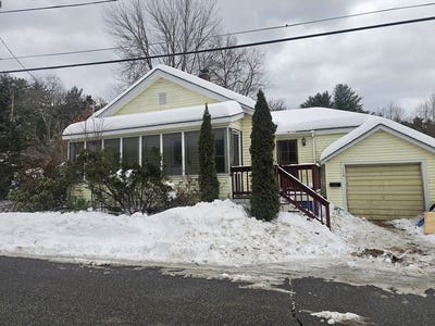 /international/us/114-smith-st-athol-ma-110106319089/