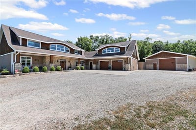 /international/us/18511-224th-street-tonganoxie-ks-110100965227/