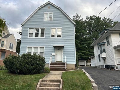 /international/us/479-broad-avenue-leonia-nj-110110322642/