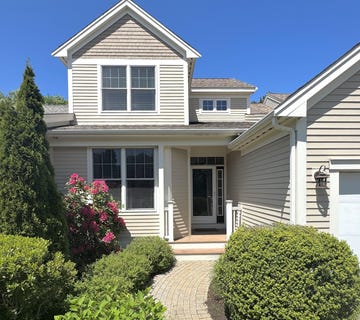 /international/us/7-sea-spray-avenue-mashpee-ma-110098521363/