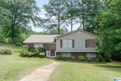 /international/us/421-16th-street-calera-al-110108363156/