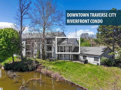 /international/us/525-riverine-drive-traverse-city-mi-110108476398/