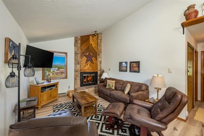 /international/us/20-squaw-valley-ln-303-angel-fire-nm-110090780097/