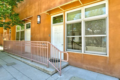 /international/us/400-copper-avenue-ne-albuquerque-nm-110109088203/