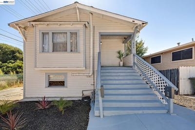 /international/us/415-napa-street-vallejo-ca-110108772465/