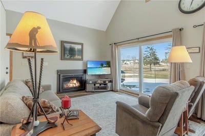 /international/us/8558-tennis-terrace-south-harbor-twp-mn-110106695071/