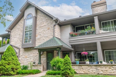 /international/us/9258-w-kelly-pl-hales-corners-wi-110108743231/