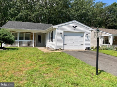 /international/us/45-huntington-drive-southampton-nj-110101302521/