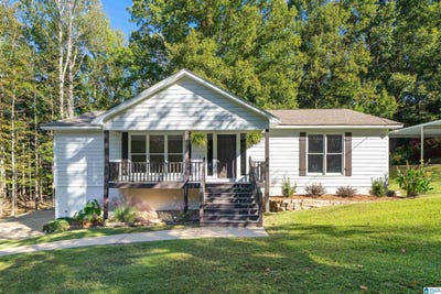 /international/us/8569-woodview-road-pinson-al-110120739627/