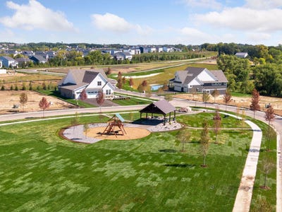 /international/us/6362-lakeside-drive-victoria-mn-110109169273/