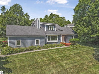 /international/us/9771-e-avondale-lane-traverse-city-mi-110101192617/?lang=es
