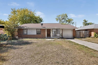 /international/us/1207-lorraine-lane-mesquite-tx-110120516067/