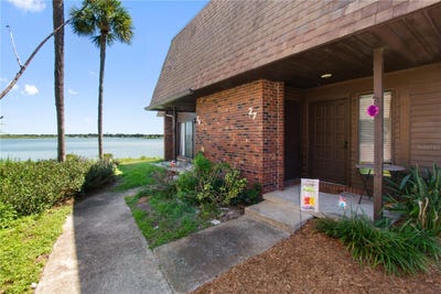 /international/us/1836-n-crystal-lake-drive-lakeland-fl-110108982524/
