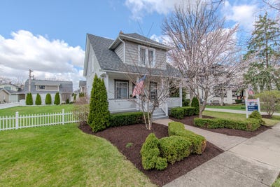 /international/us/220-hickory-street-frankfort-il-110108170634/