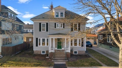 /international/us/303-maple-st-new-bedford-ma-110107232172/