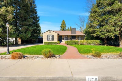 /international/us/1708-w-myrtle-avenue-visalia-ca-110107951615/