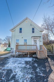 /international/us/64-r-hazard-st-new-bedford-ma-110106344278/