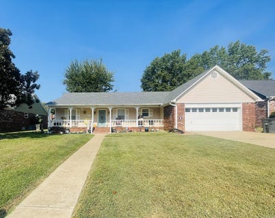 /international/us/109-live-oak-drive-searcy-ar-110106523728/