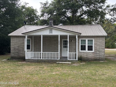 /international/us/2455-quewhiffle-road-aberdeen-nc-110107732252/