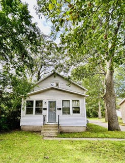 /international/us/355-roberts-street-muskegon-mi-110110304209/