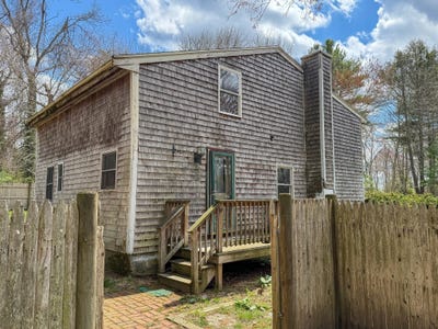 /international/us/23-fifth-ave-lakeville-ma-110106319452/