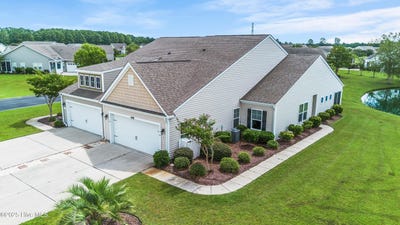 /international/us/1069-chadsey-lake-drive-calabash-nc-110103424061/