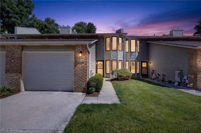 /international/us/15504-roxboro-drive-middleburg-heights-oh-110109034592/