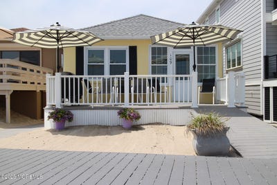 /international/us/109-boardwalk-point-pleasant-beach-nj-110096849852/