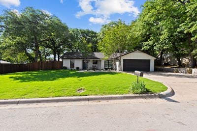 /international/us/103-camelot-drive-weatherford-tx-110107718922/