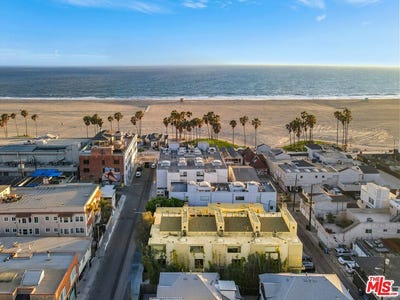 /international/us/25-brooks-ave-venice-ca-110100984772/?lang=en