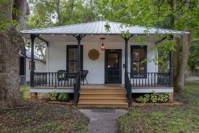 /international/us/2717-st-johns-ave-palatka-fl-110108166339/