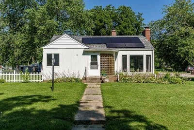 /international/us/255-s-2nd-capron-il-110101088547/