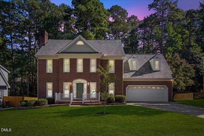 /international/us/111-southwick-court-cary-nc-110120426285/