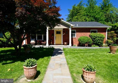 /international/us/6313-11th-road-n-arlington-va-110108439289/