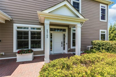 /international/us/45104-silver-birch-lane-plainview-ny-110109113498/