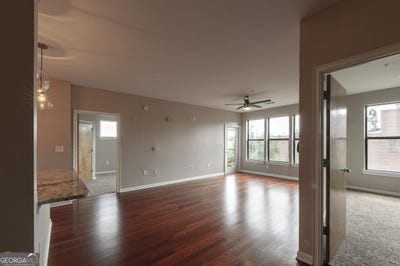 /international/us/898-oak-street-sw-atlanta-ga-110120065074/