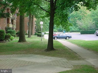 /international/us/200-winding-way-downingtown-pa-110099531225/
