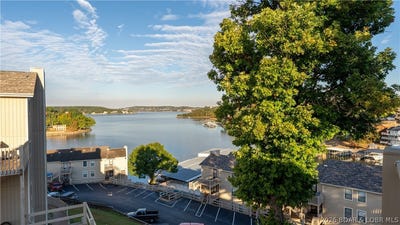 /international/us/831-indian-pointe-osage-beach-mo-110120751839/