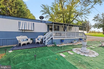 /international/us/458-clover-drive-york-pa-110120684659/