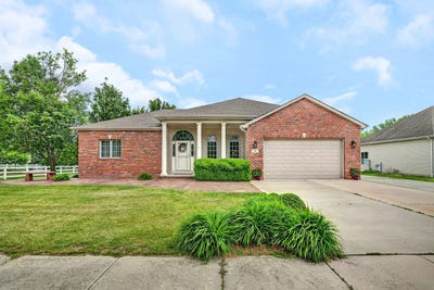 /international/us/944-w-first-street-braidwood-il-110108190173/