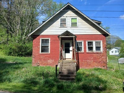 /international/us/118-montgomery-rd-weston-wv-110107779321/