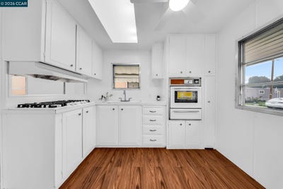 /international/us/3466-willow-pass-rd-concord-ca-110105640368/