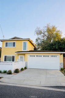 /international/us/4622-w-156th-lawndale-ca-110105327440/