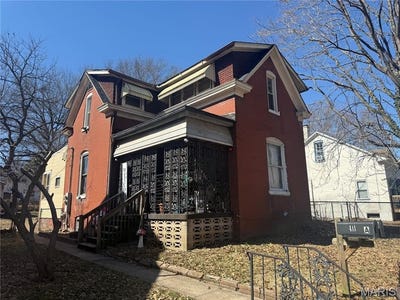 /international/us/411-n-5th-street-belleville-al-110104572082/
